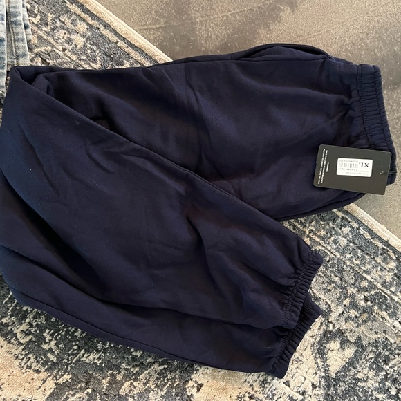 New navy sweatpants 💙 - Picture 2 of 3